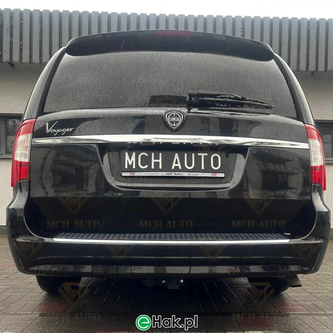 haki holownicze lancia voyager