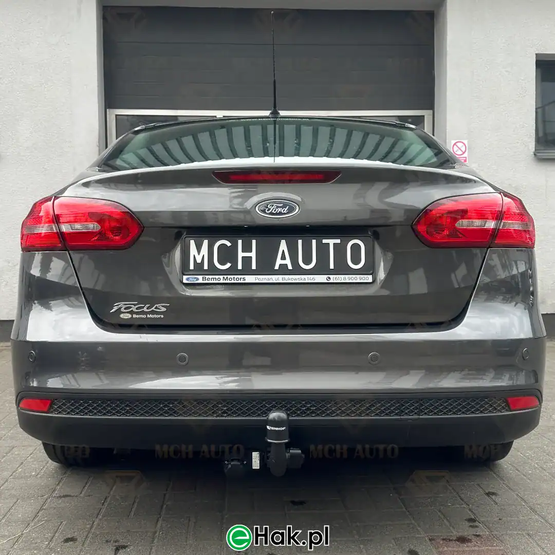 montaz haka holowniczego ford focus mk3 sedan