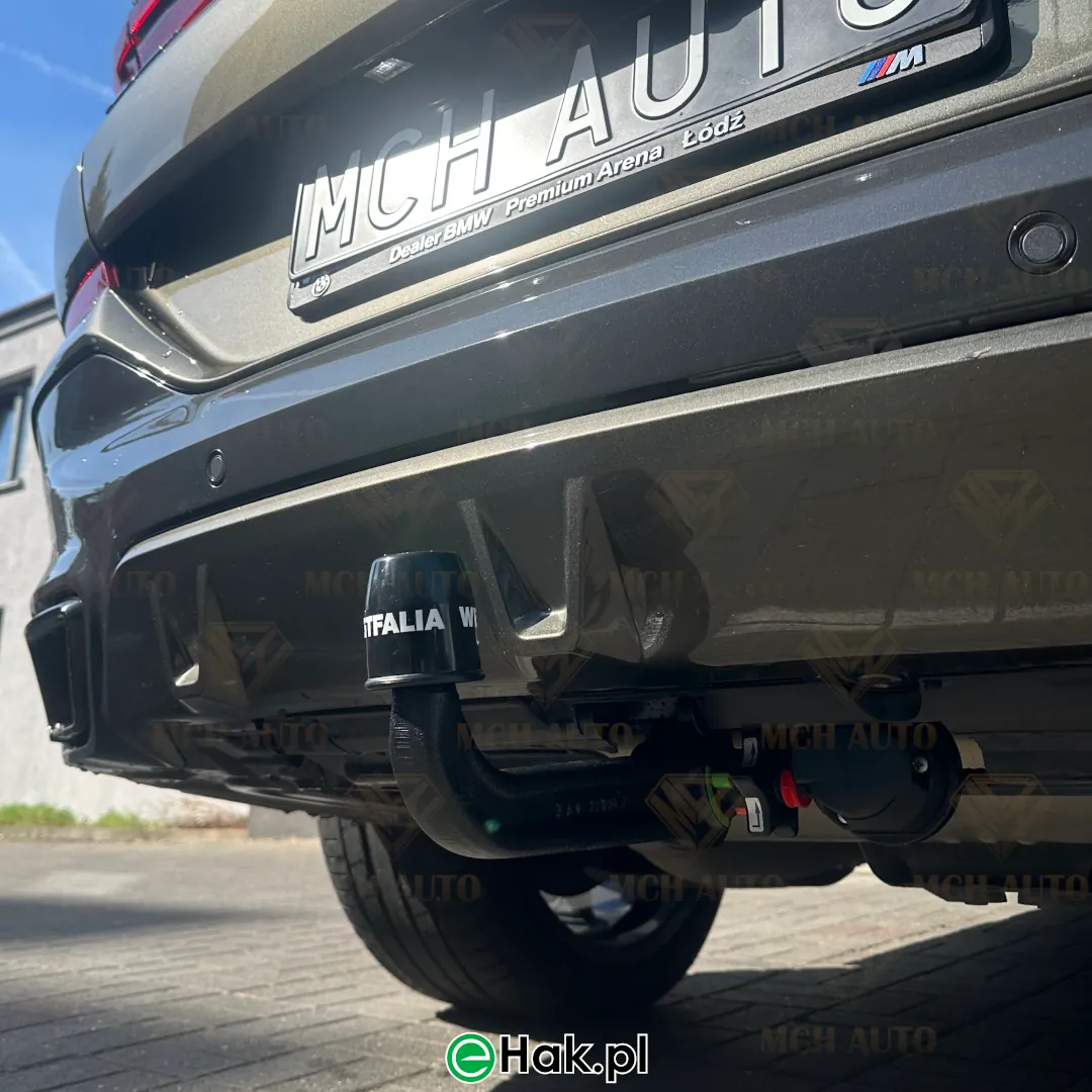 bmw x6  g06montaz haka holowniczego