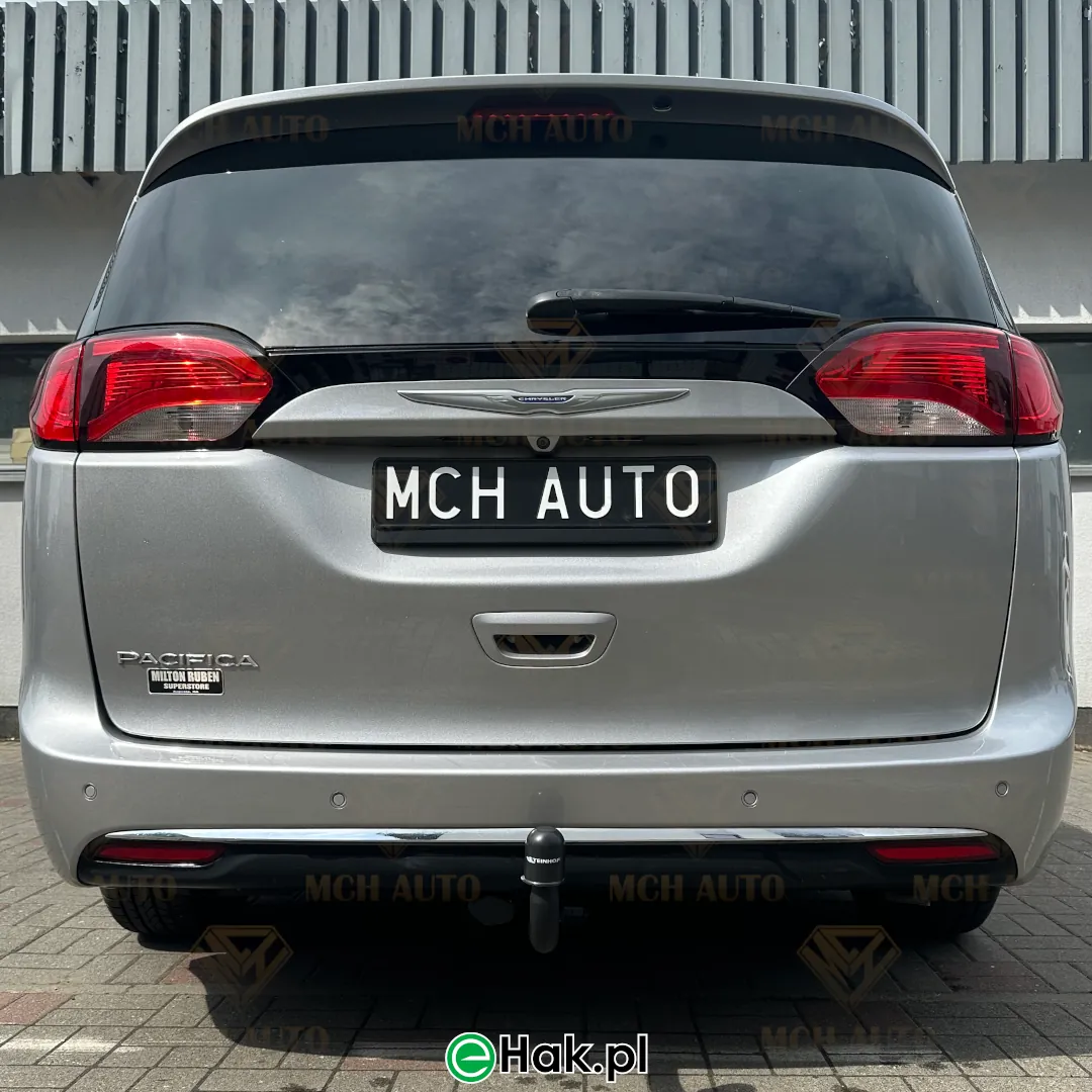 chrysler pacifica hak holowniczy