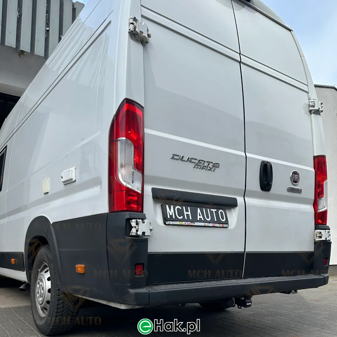 montaz haka holowniczego fiat ducato