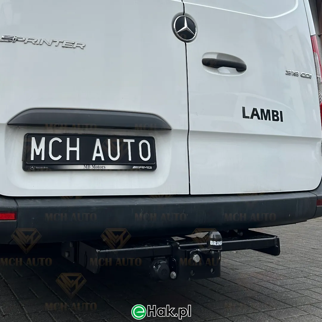 montaz haka holowniczego mercedes w907 sprinter
