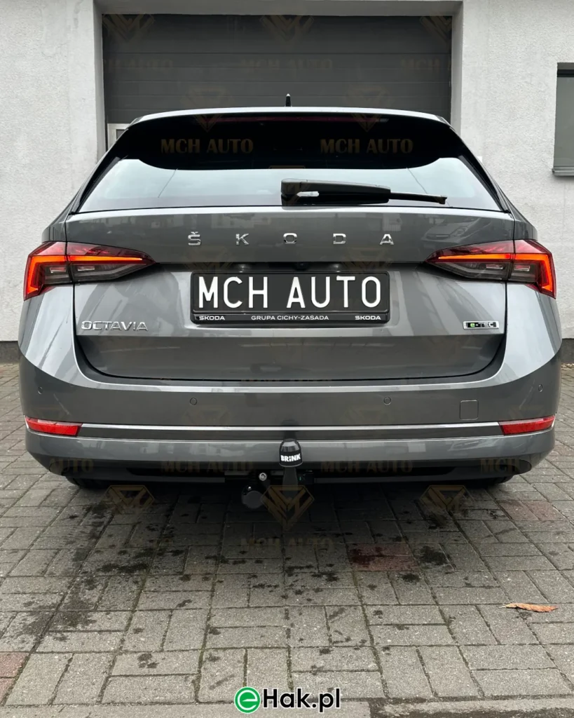 Montaż haka holowniczego Skoda Octavia IV 4 Kombi