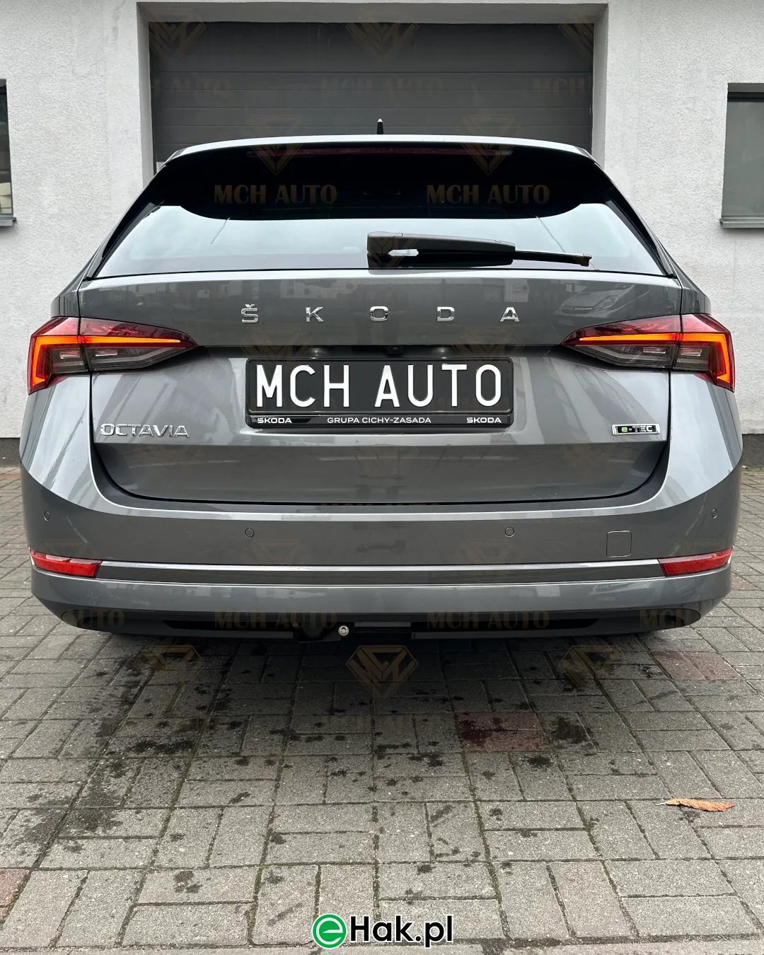 Montaz haka holowniczego Skoda Octavia IV 4 Nowa Kombi