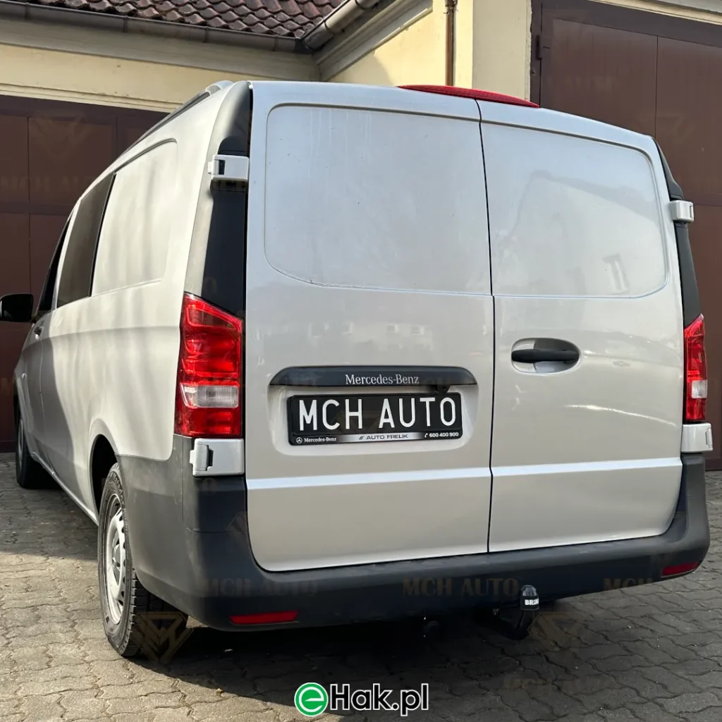 mercedes vito w447 montaz haka holowniczego