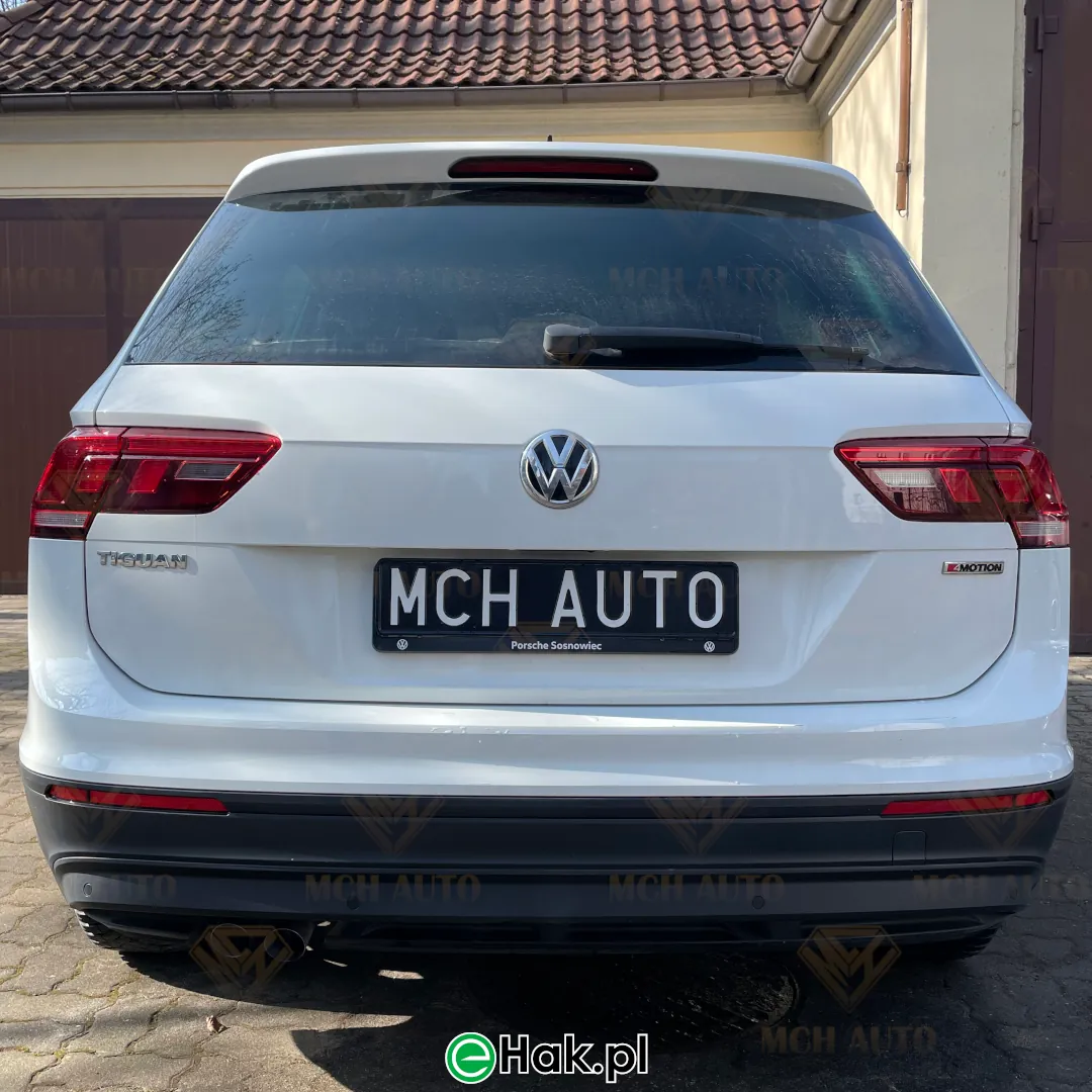 montaz haka holowniczego volkswagen tiguan ii