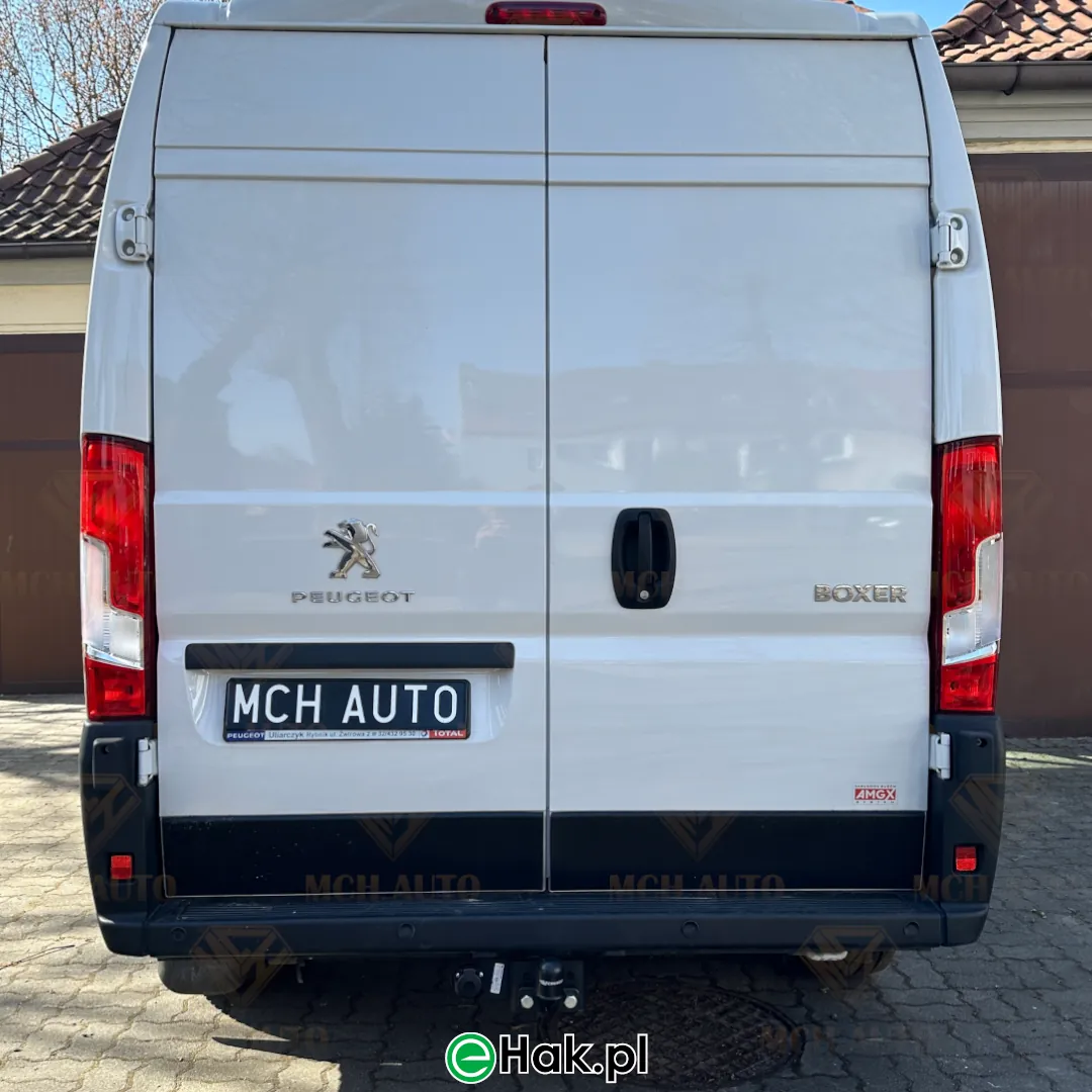 peugeot boxer l3h2 montaz haka holowniczego