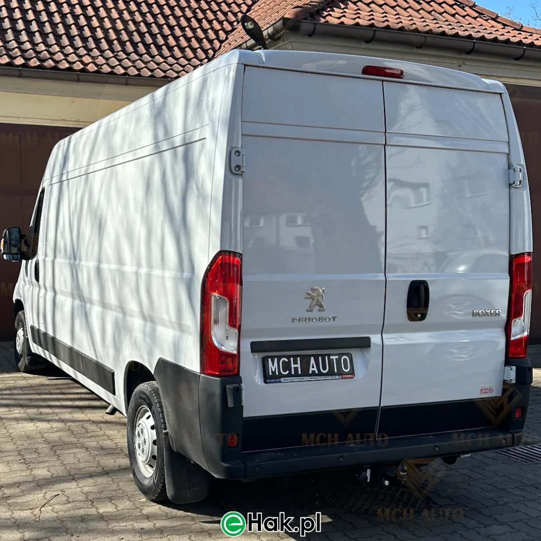montaz haka holowniczego peugeot boxer l3h2 