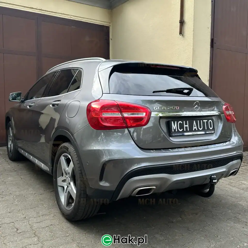 mercedes gla x156 pakiet amg montaz haka holowniczego
