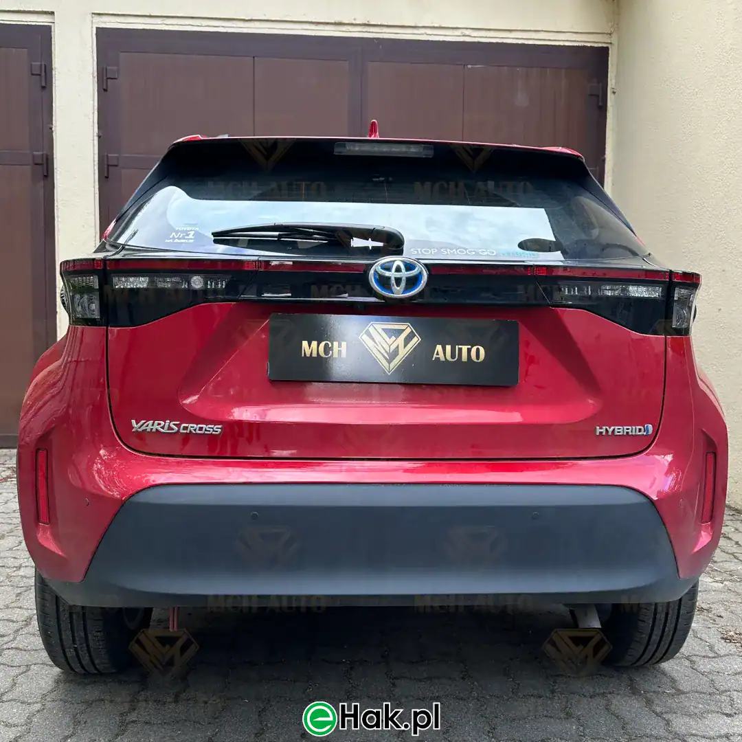 toyota yaris cross 2023 montaz haka holowniczego
