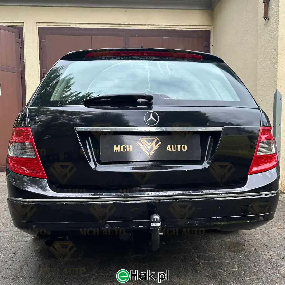 montaz haka holowniczego mercedes c w204 s204