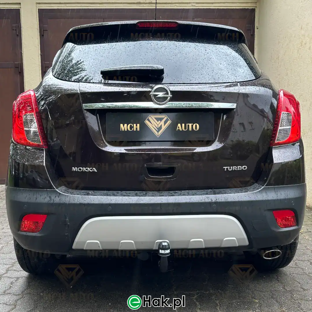 montaz haka holowniczego opel mokka
