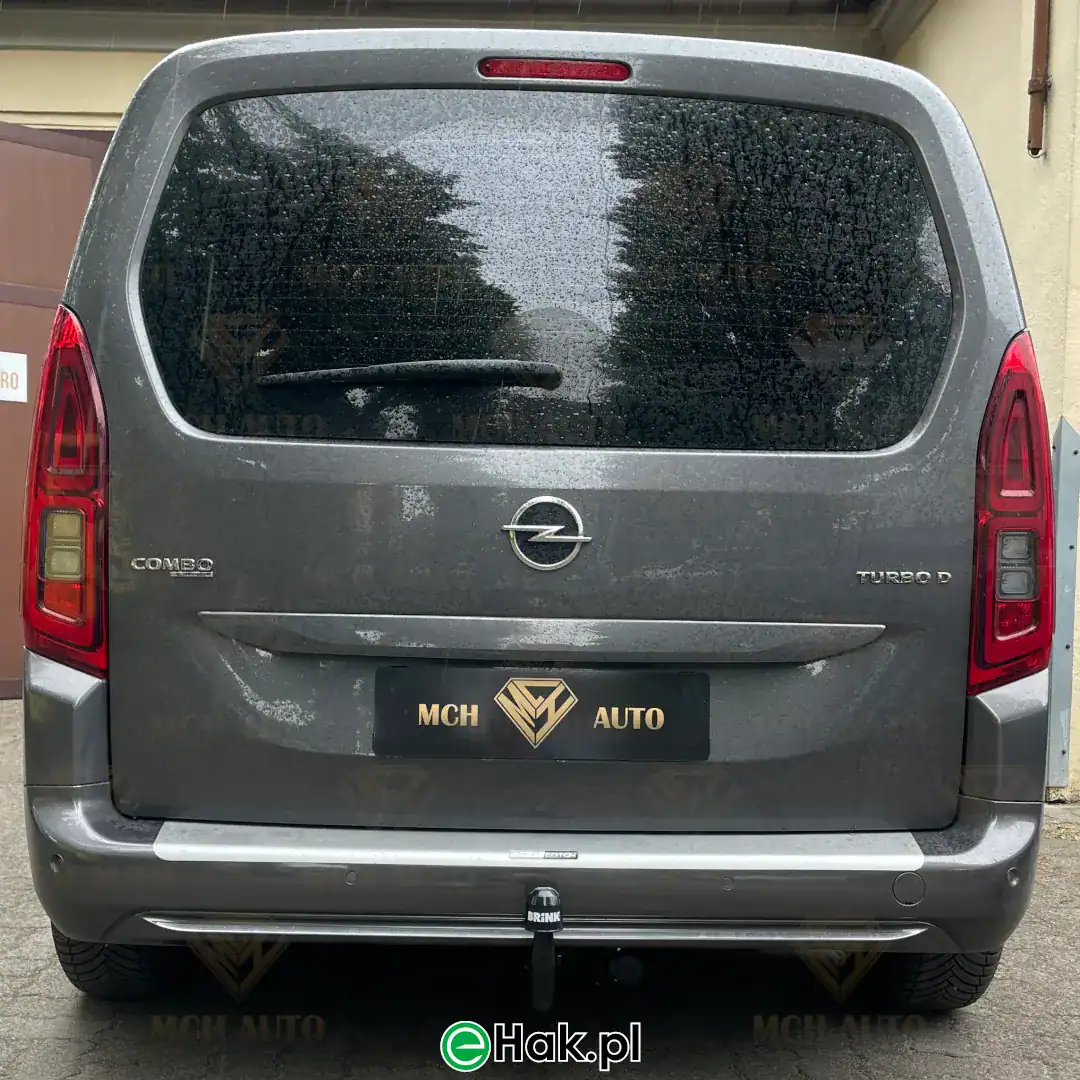opel combo montaz haka holowniczego