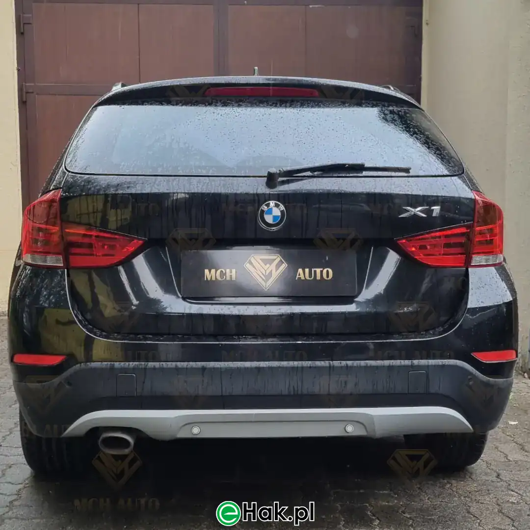 bmw x1 e84 montaz haka
