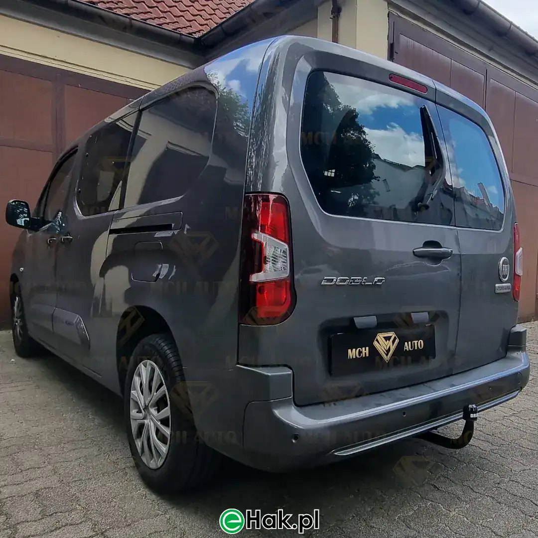 fiat doblo crewcab montaz haka holowniczego