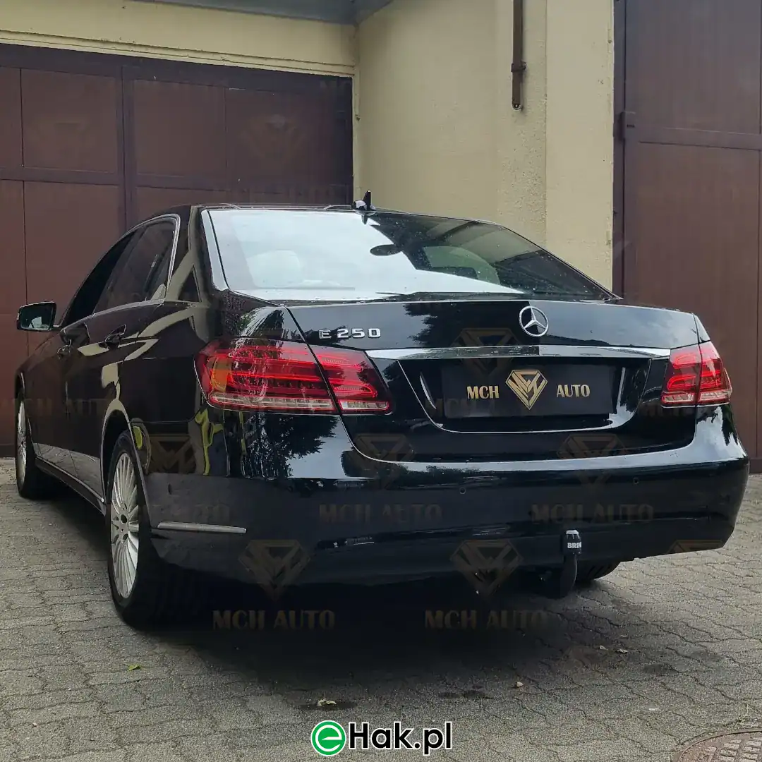 mercedes e klasa w212 montaz haka holowniczego