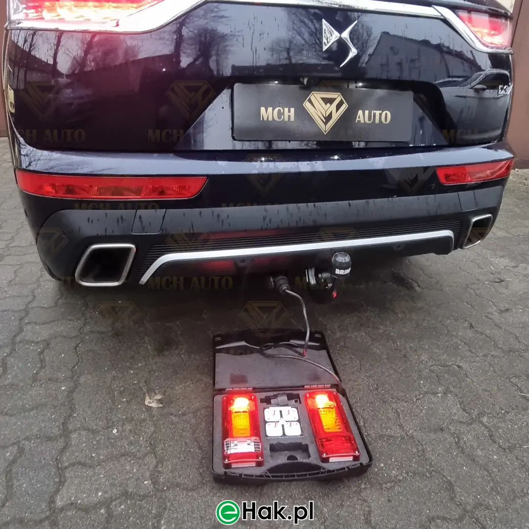 montaż haka holowniczego ds ds7 crossback 1