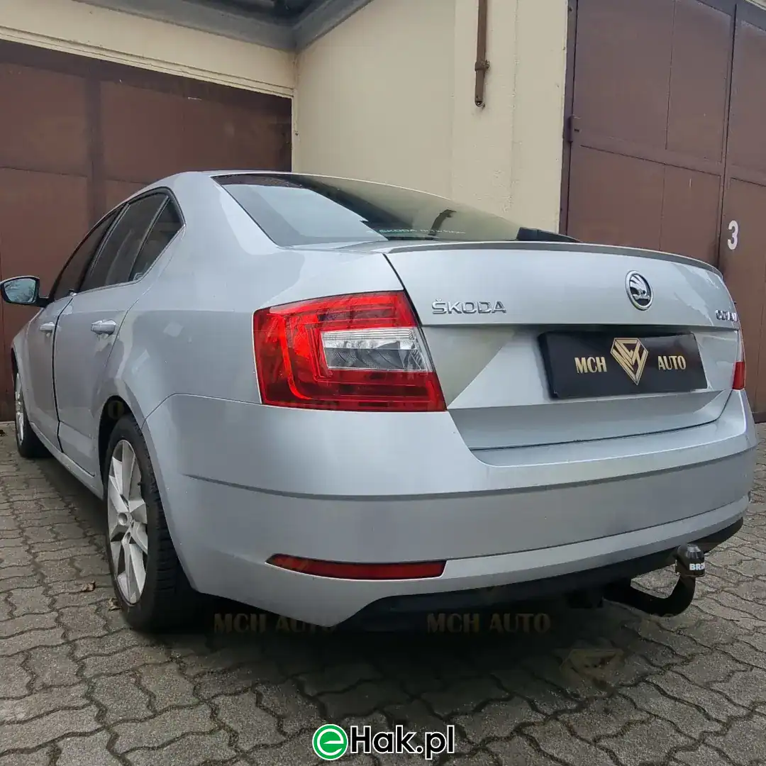 montaż haka holowniczego skoda octavia iii liftback