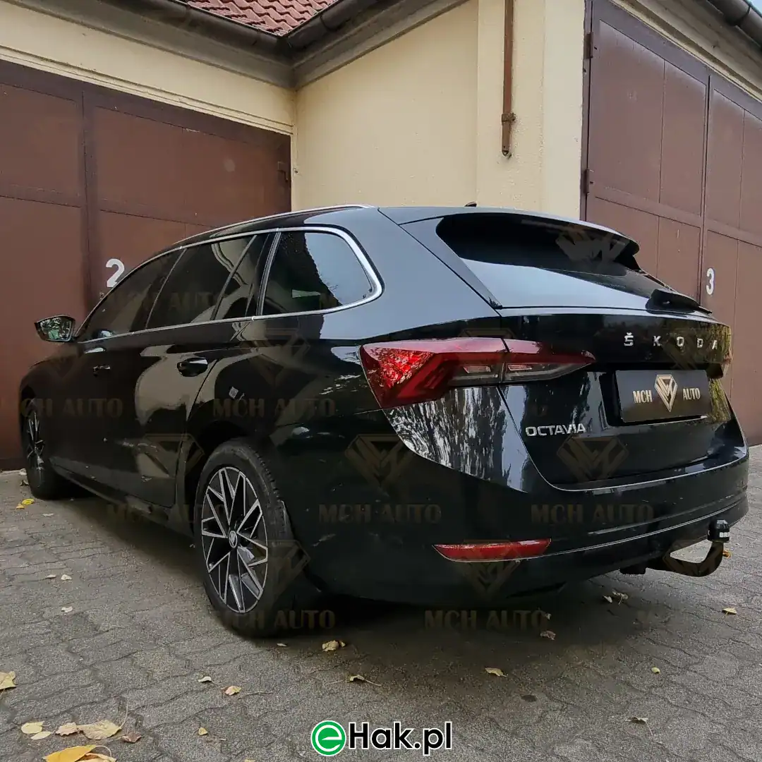 montaż haka holowniczego skoda octavia iv combi 1