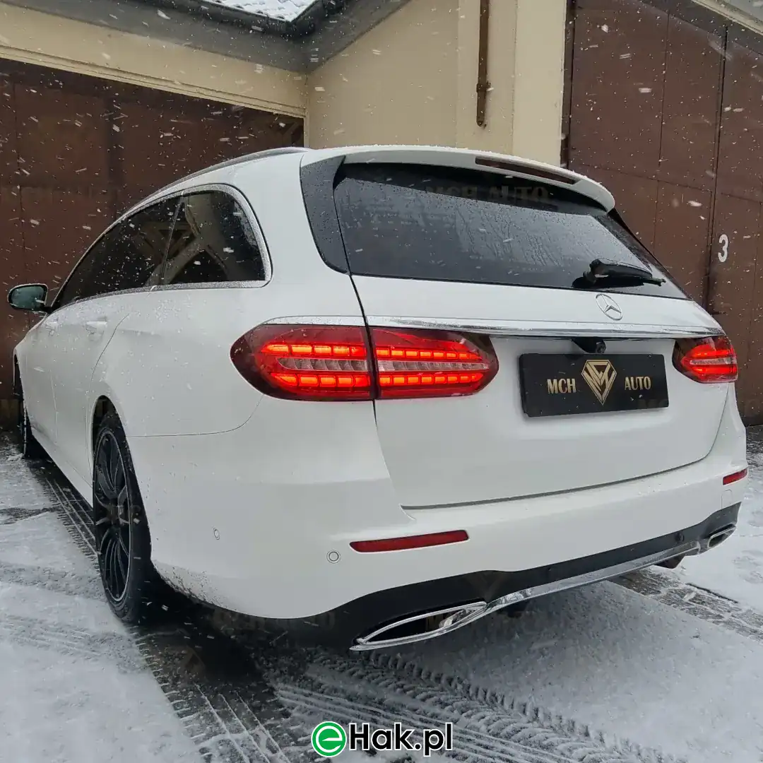 montaż haka mercedes e w213 1