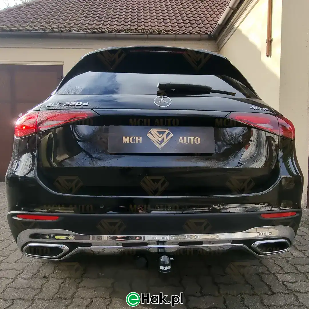 montaż haka holowniczego mercedes glc x254 1