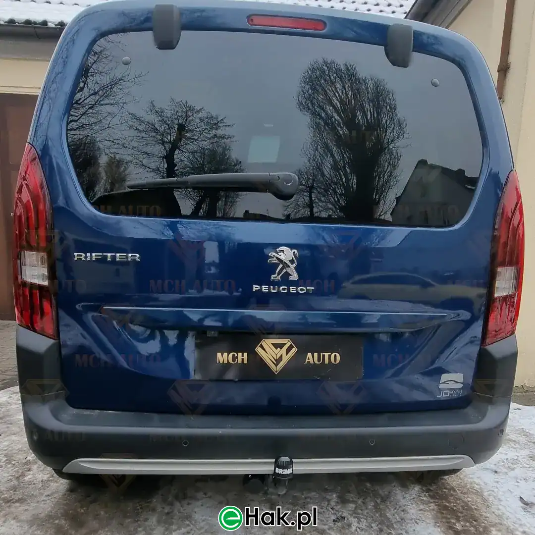 1 montaż haka holowniczego peugeot rifter