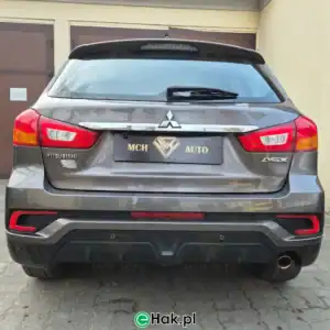 2 montaż haka holowniczego mitsubishi asx