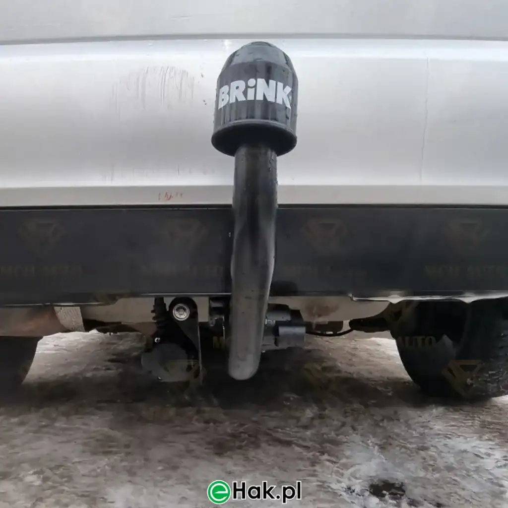 2 montaż haka holowniczego opel astra k