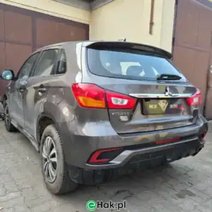 3 montaż haka holowniczego mitsubishi asx