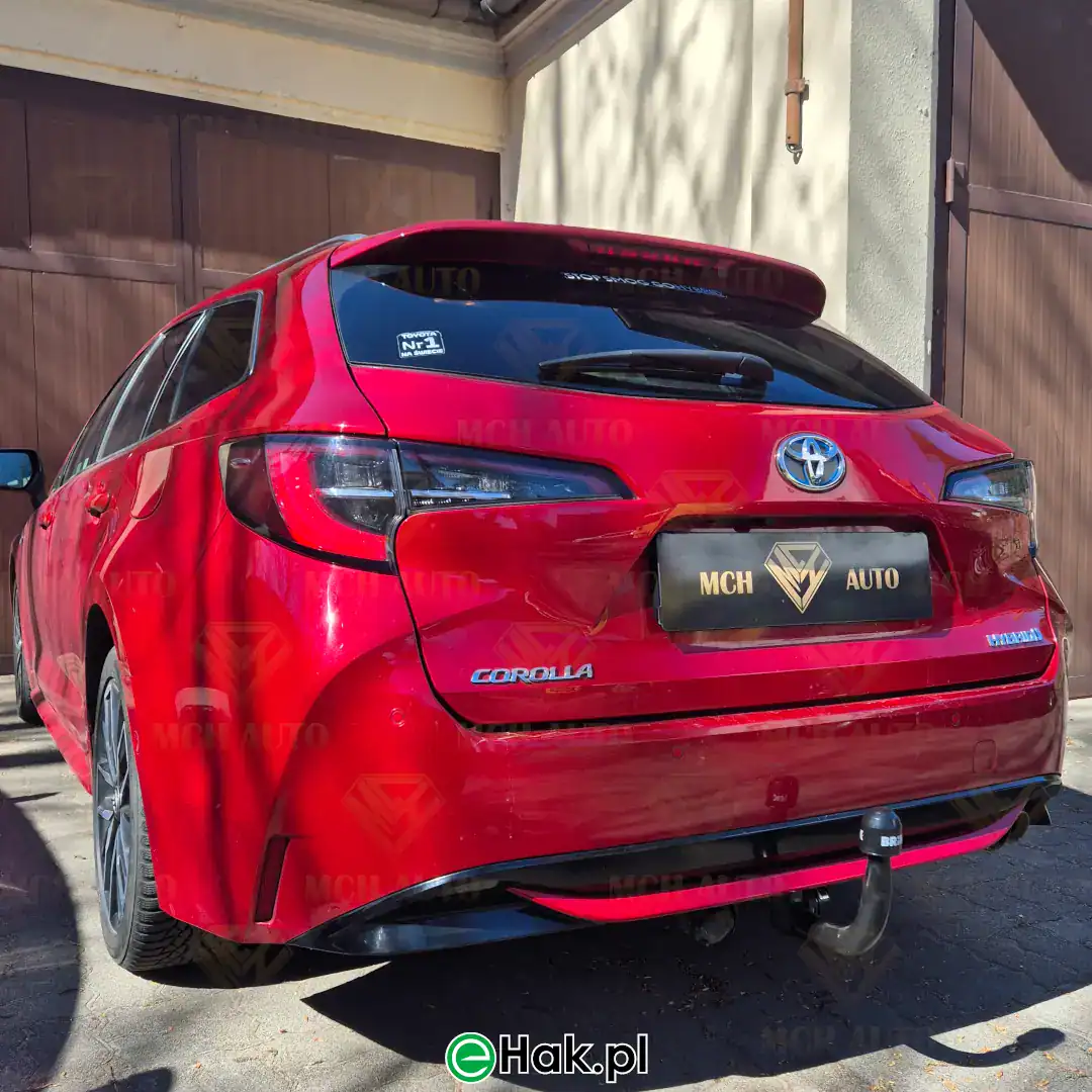 1 montaż haka toyota corolla e21 estate