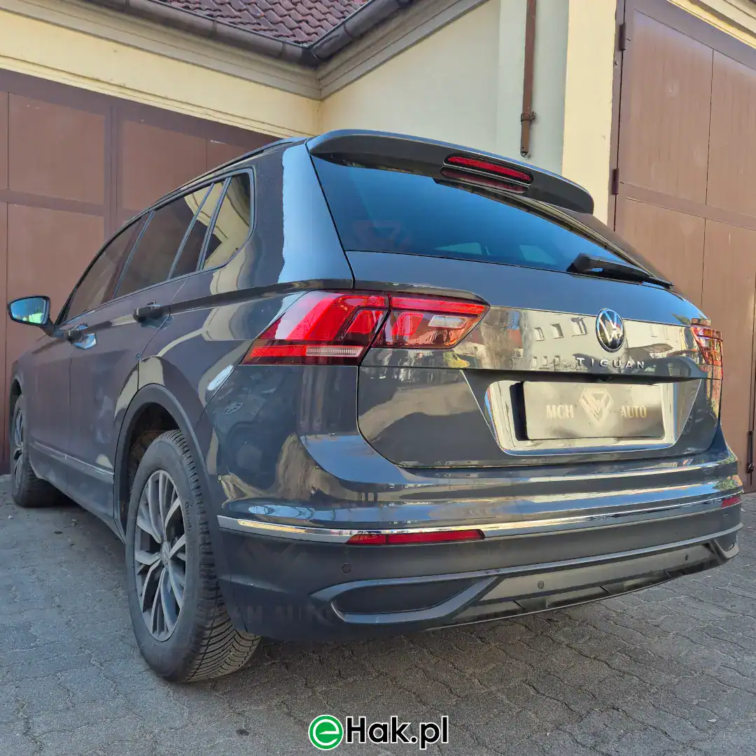 1 montaż haka vw tiguan