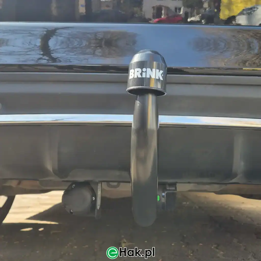 2 montaż haka holowniczego mercedes c w205