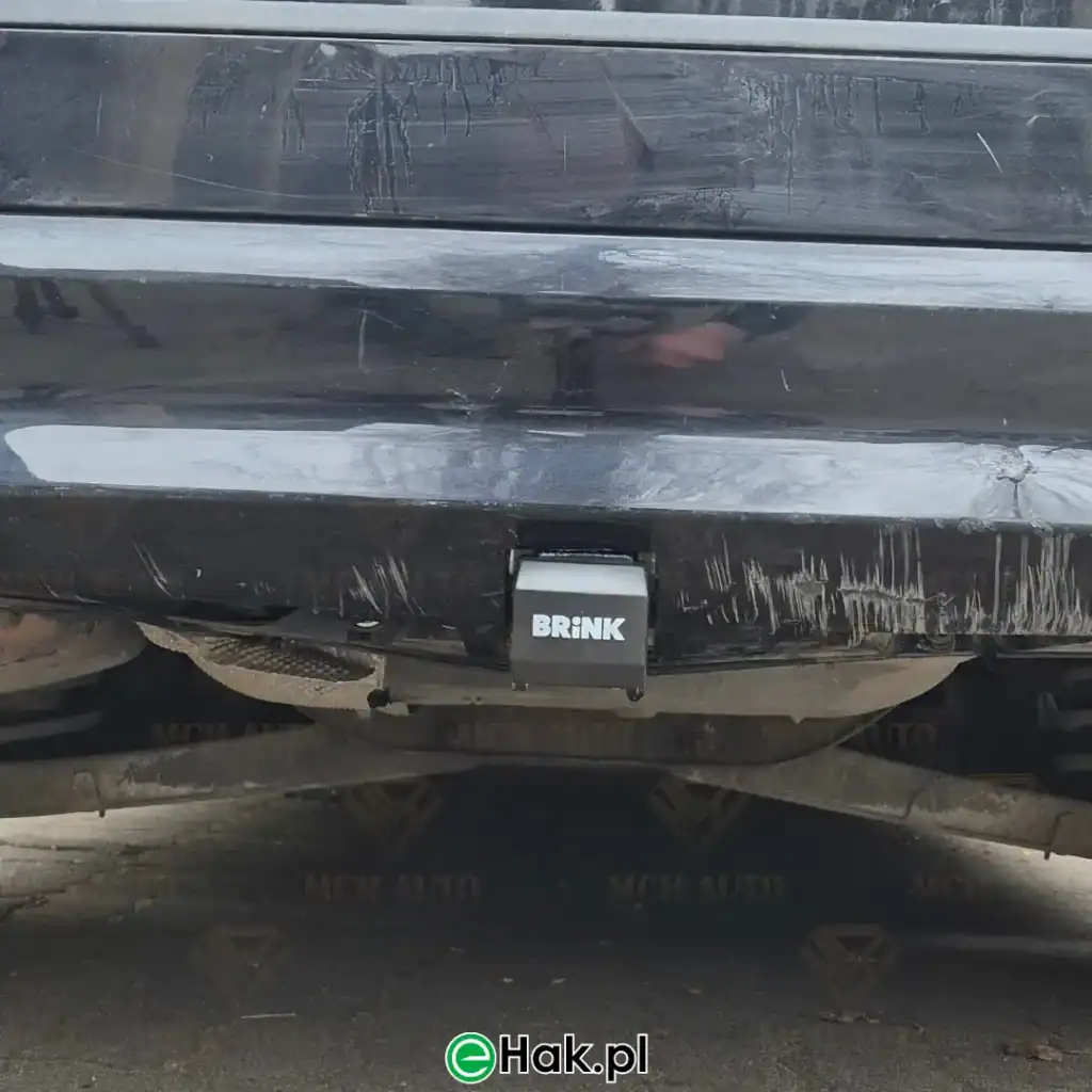 2 montaż haka holowniczego volvo v70