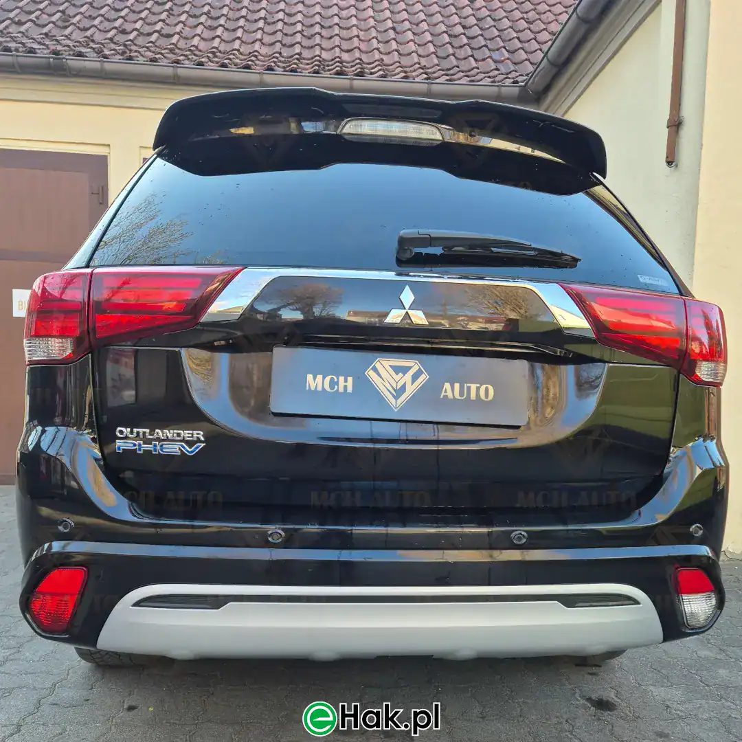 2 montaż haka mitsubishi outlander phev