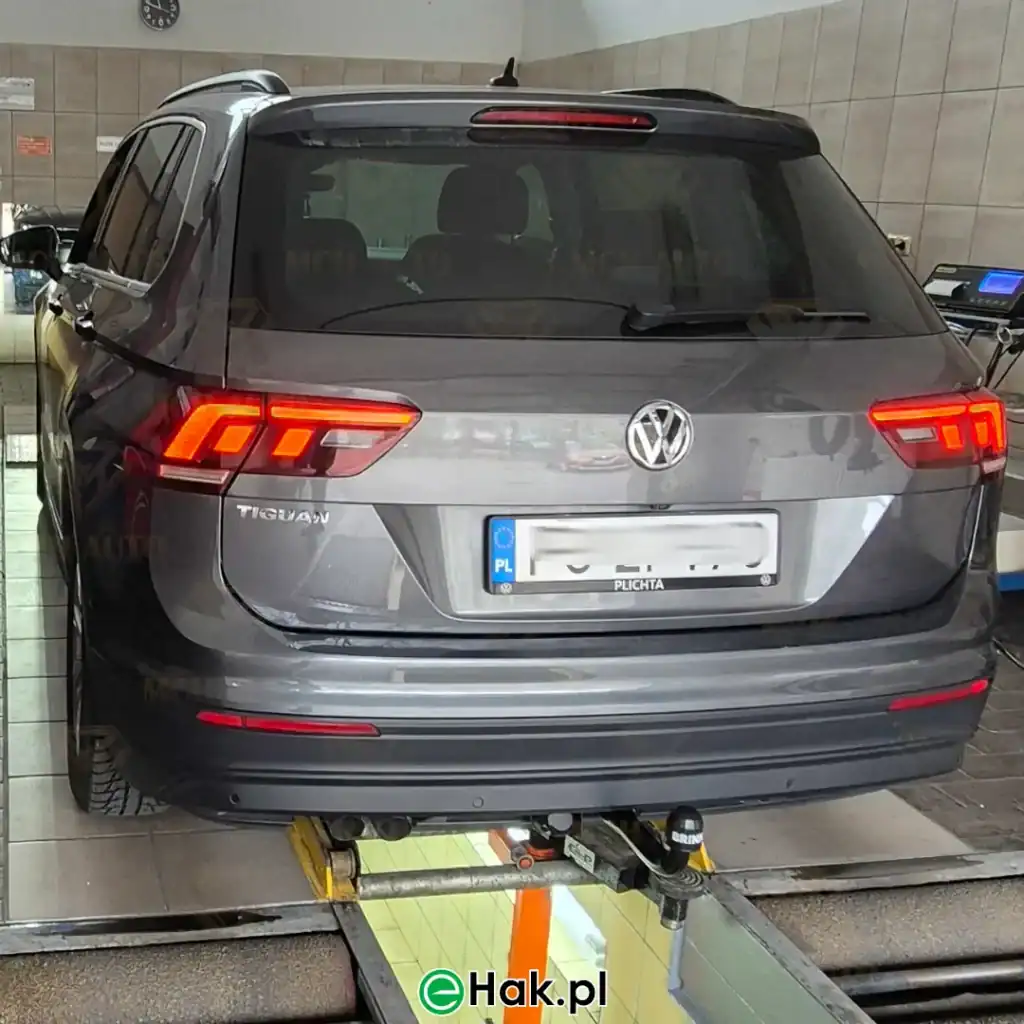 2 montaż haka vw tiguan 2