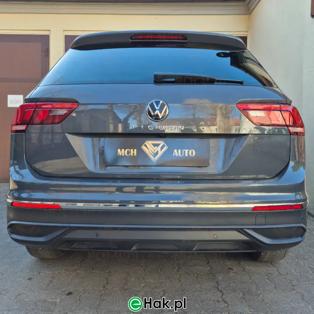 2 montaż haka vw tiguan