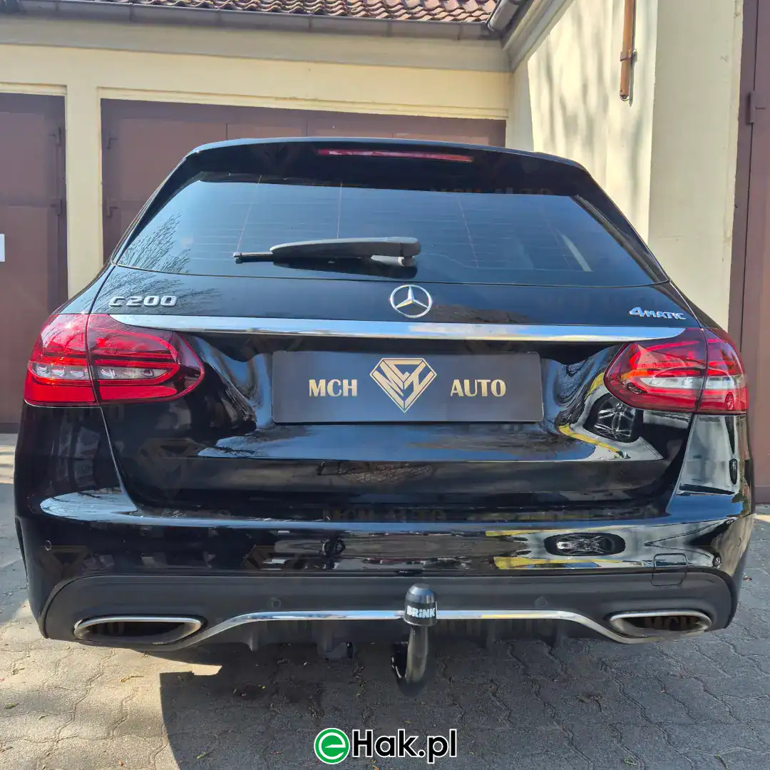 3 montaż haka holowniczego mercedes c w205