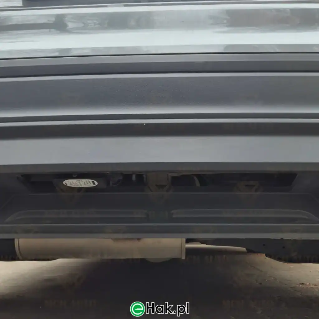 3 montaż haka holowniczego vw tiguan 2