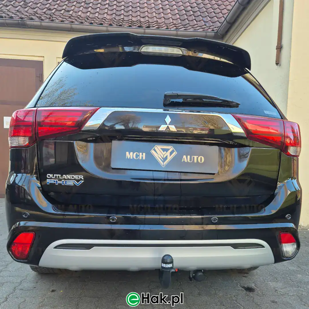 3 montaż haka mitsubishi outlander phev
