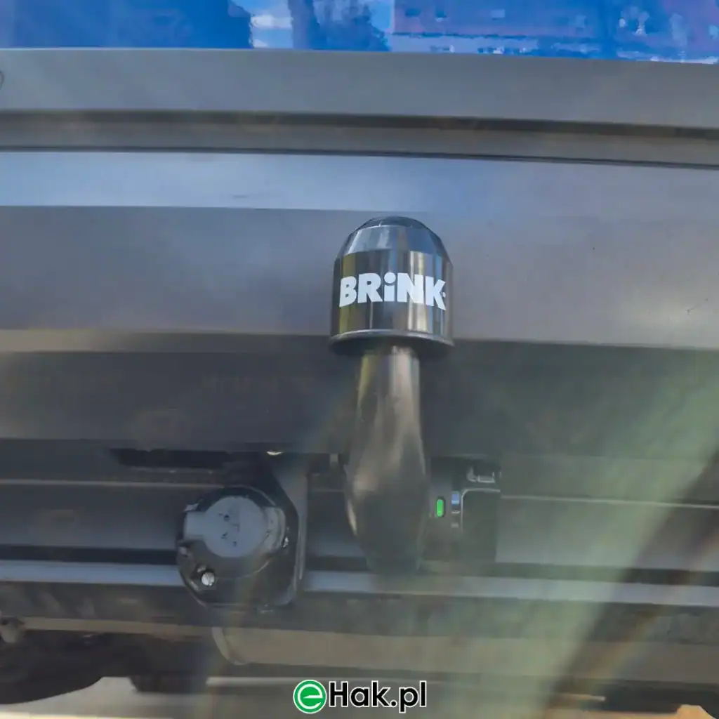 4 montaż haka holowniczego skoda karoq