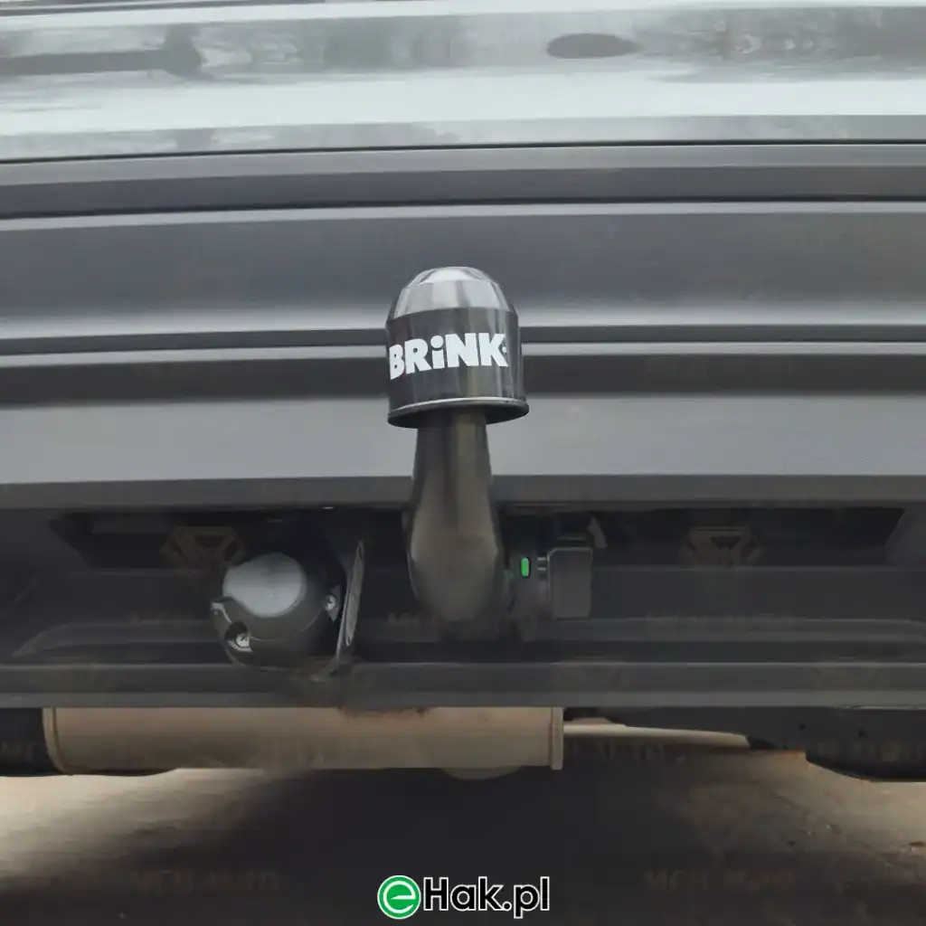 4 montaż haka holowniczego vw tiguan 2