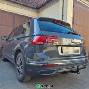 montaż haka vw tiguan