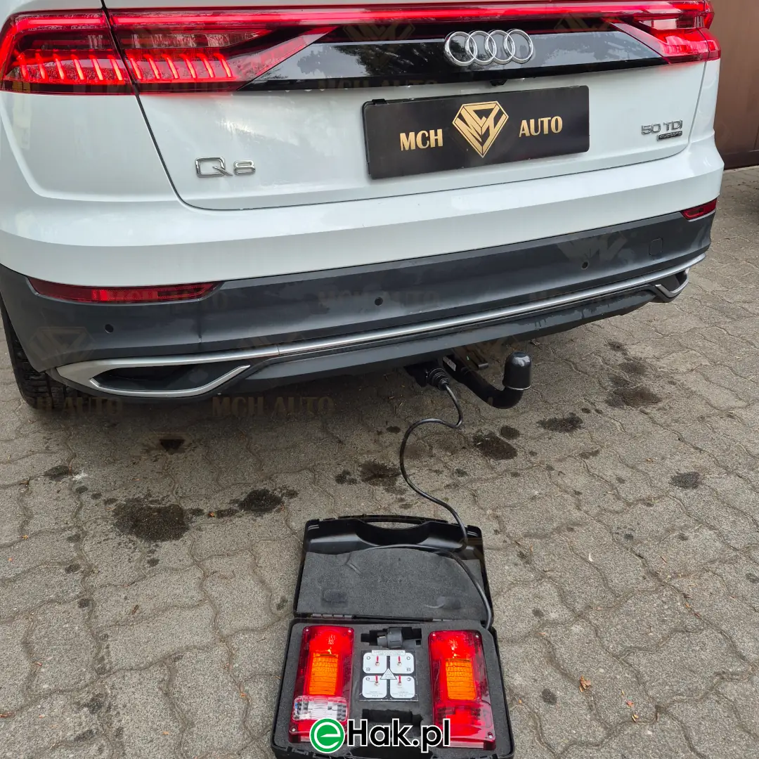 2 montaż haka holowniczego audi q8