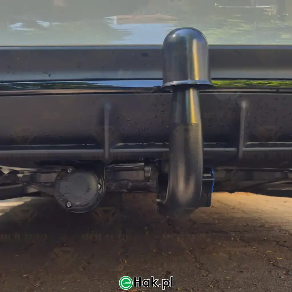 2 montaż haka holowniczego mercedes e w214