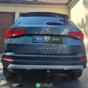 2 montaż haka holowniczego seat ateca