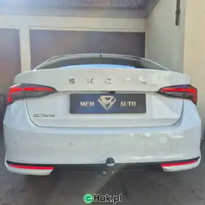 2 montaż haka holowniczego skoda octavia 2025