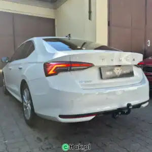 3 montaż haka holowniczego skoda octavia 2025