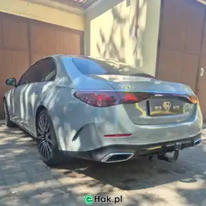 6 montaż haka holowniczego mercedes e w214