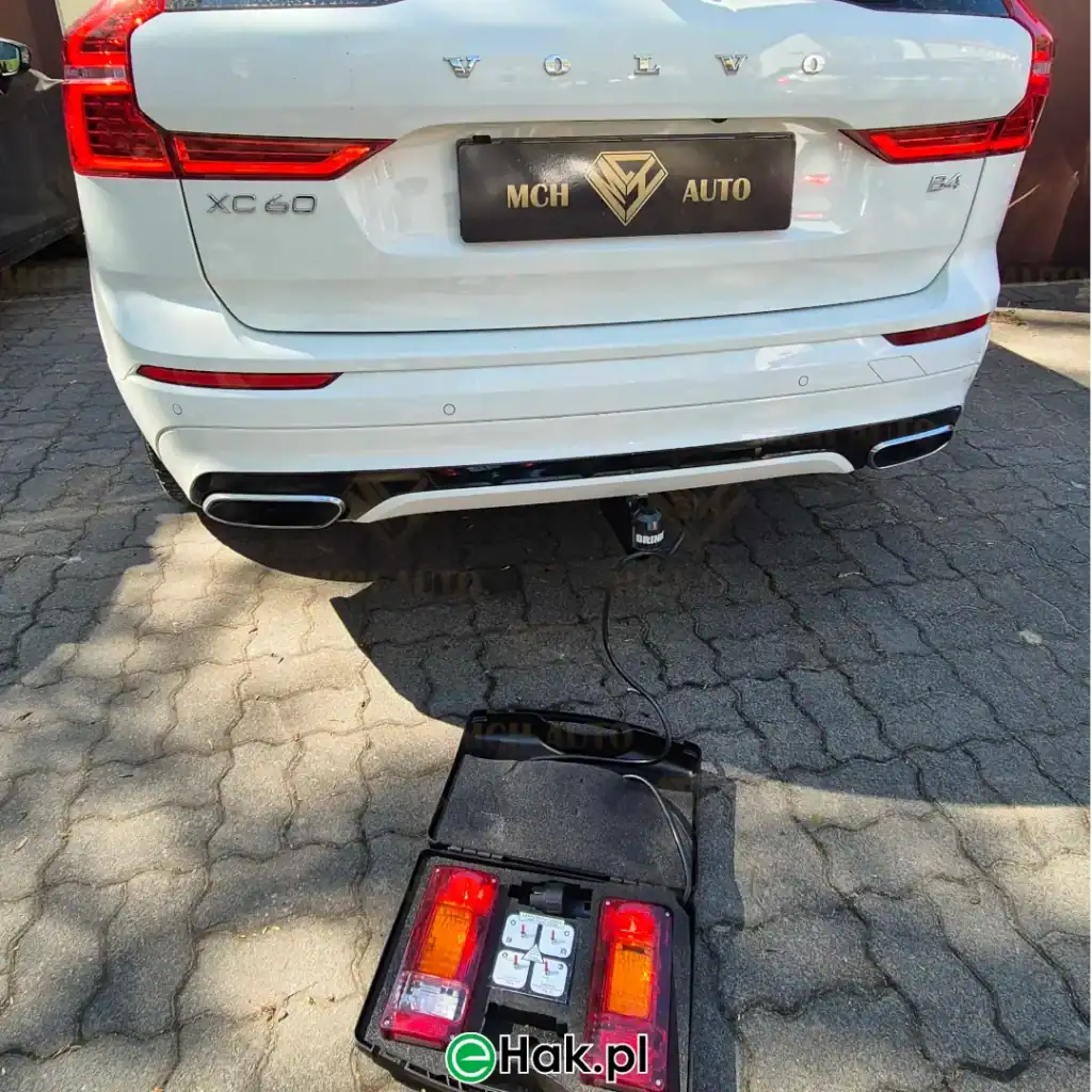 montaż haka holowniczego volvo xc60 ii