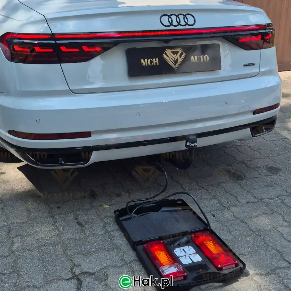 1 montaż haka holowniczego audi a8 d5